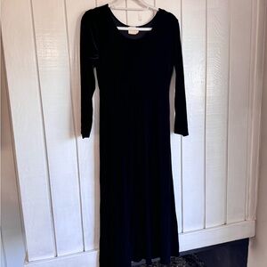 Vintage Black Velvet Long Sleeve Midi Dress